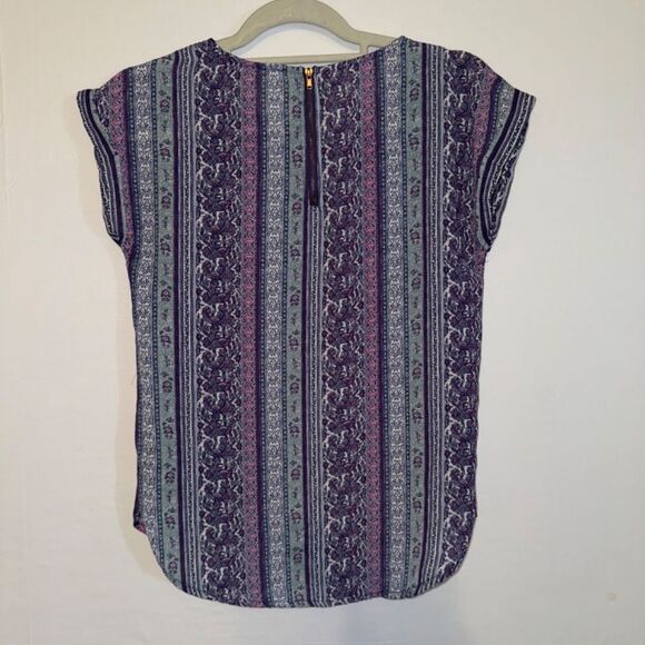 Pink republic xs shirt - Picture 3 of 4